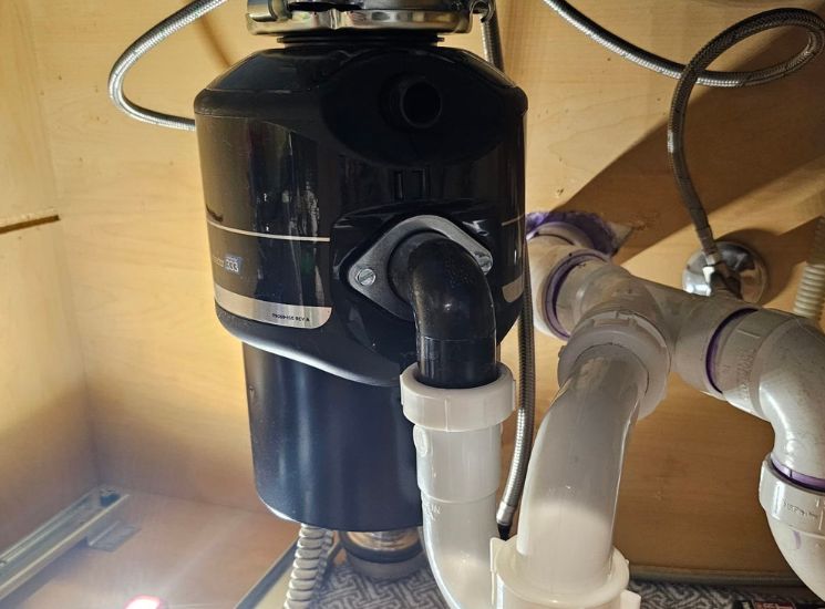 garbage disposal service